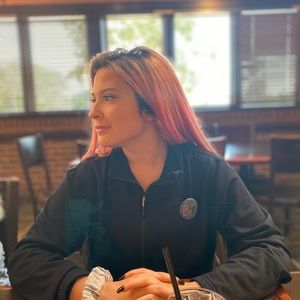 Meet your Posher, Karla